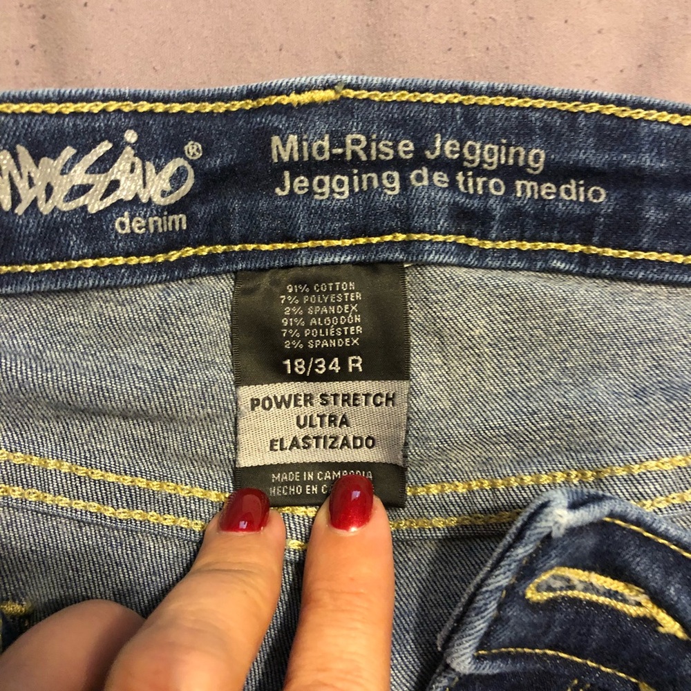 Mossimo Jeans - Picture 3 of 3